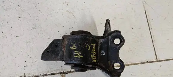 Mazda 6 Engine mount bracket 