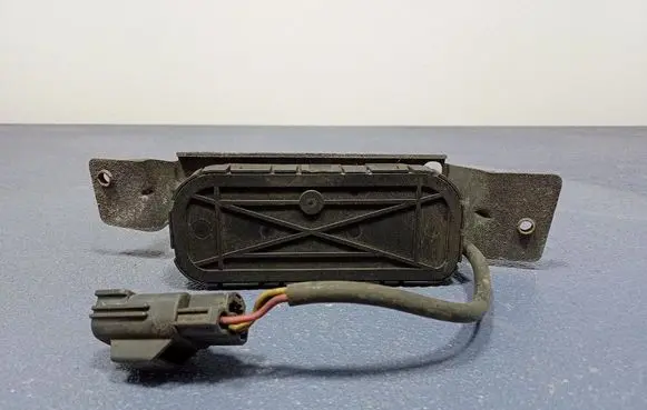 Volvo S60 Front wiper linkage and motor 8620960