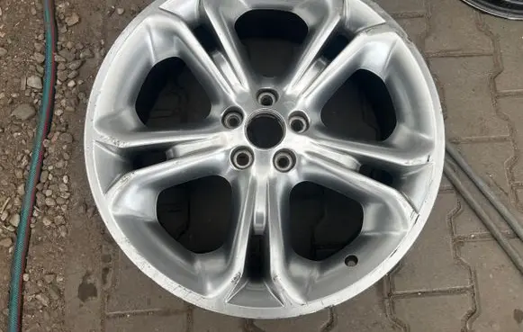 Ford Edge II R20 alloy rim 