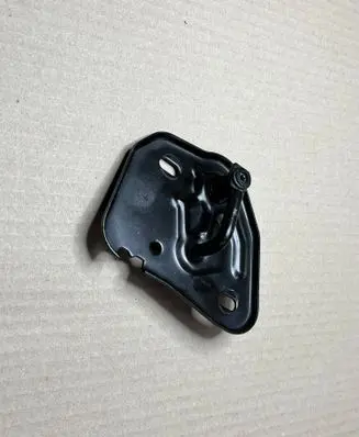 Audi Q3 8U Engine bonnet/hood lock/latch loop/hook 4G0823186