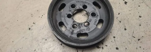 Volkswagen Golf IV Power steering pump pulley 038145255B