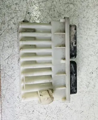 Opel Zafira A Fan control module 24462346 15408375