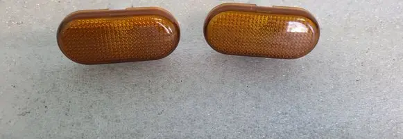 Renault Laguna I Front fender indicator light 4337914