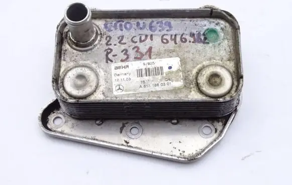 Mercedes-Benz Vito Viano W639 Engine oil radiator A611 188 03 01