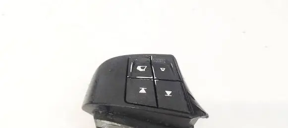 Steering wheel buttons/switches