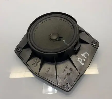 Mercedes-Benz S W221 Front door speaker A2218202902 2218202902