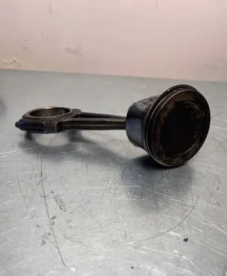Opel Corsa C Piston with connecting rod 73L3212