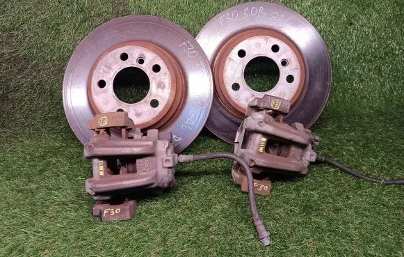 BMW 3 F30 F35 F31 Brake discs and calipers set 6792233 34216850973 34216850974
