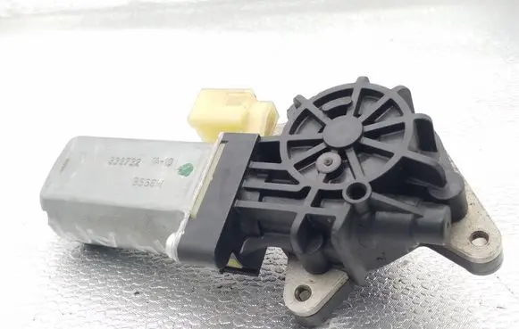 Ford Fusion II Seat adjustment motor 0390203044
