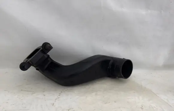 Volvo V40 Air intake duct part 31319359 U37DA