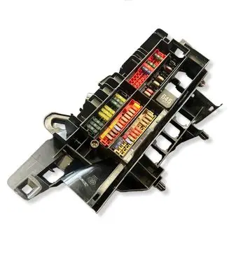 Audi A5 Fuse module 