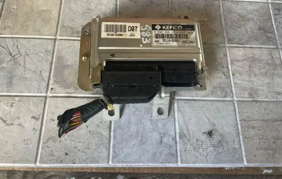 Hyundai Atos Prime Engine control unit/module 3910002800 3911002800 9030930131