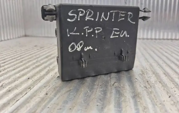 Volkswagen Crafter Door control unit/module A9068204226 SW110700 00005226D0