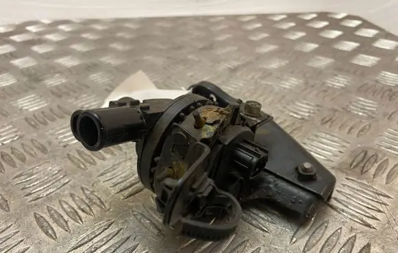 Lexus IS III XE30 Electric auxiliary coolant/water pump 0641001301