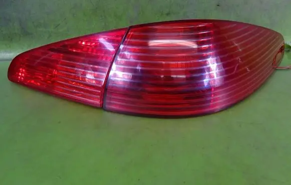 Peugeot 607 Rear/tail lights