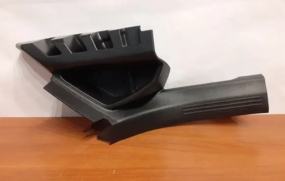 Volvo XC40 Side skirt rear trim 32296004 9468
