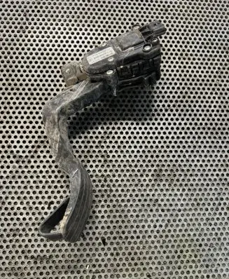 Renault Master III Accelerator throttle pedal 8200672371C