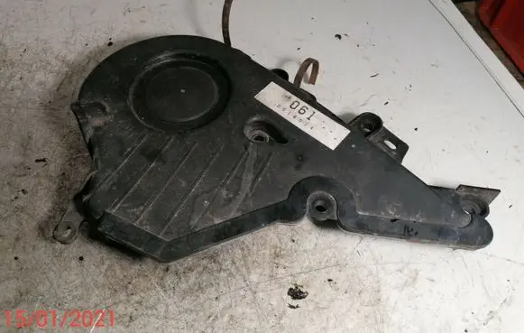Toyota Avensis Verso Timing belt guard (cover) 9095001357A