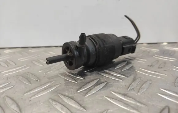 Audi A6 S6 C6 4F Windscreen/windshield washer pump 1J5955651