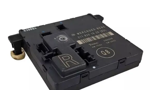 Mercedes-Benz E W211 Door control unit/module 2118704126