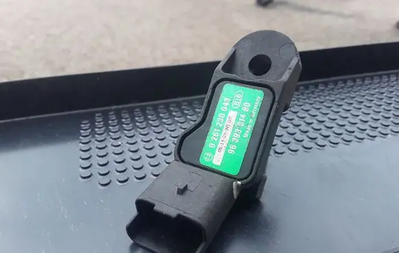 Peugeot 307 Air pressure sensor 9639381480 0261230043
