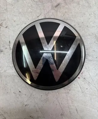 Volkswagen T-Roc Manufacturer badge logo/emblem 2GM853601E 3109898 3109898W