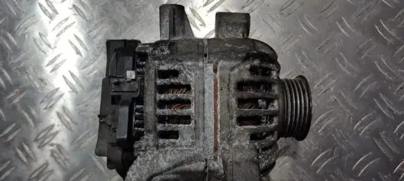 Opel Zafira A Generator/alternator 0124225002 90561970