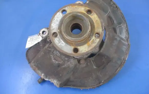 Volvo S60 Front wheel hub spindle knuckle