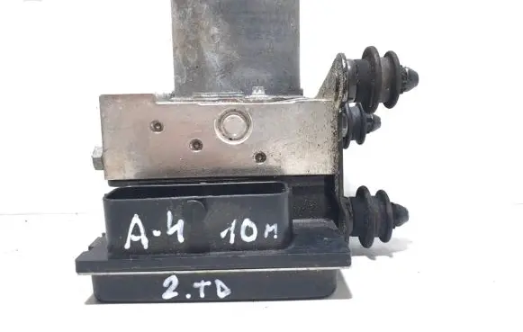 Audi A4 S4 B8 8K ABS Pump 8K0907379CA