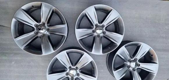 Dodge Charger R18 alloy rim 1ZV90TRMAB 15K35TRMAA