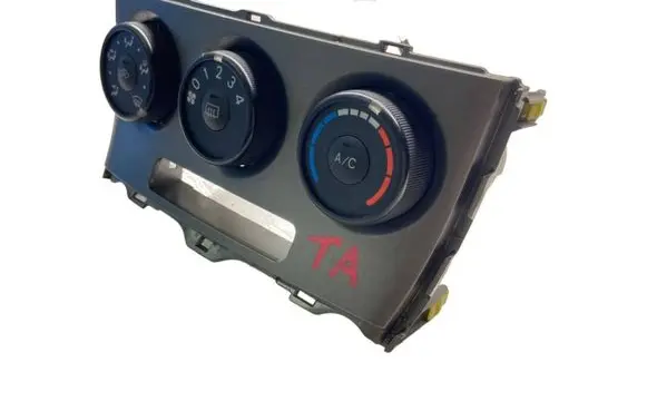 Toyota Auris 150 Climate control unit 5540612410