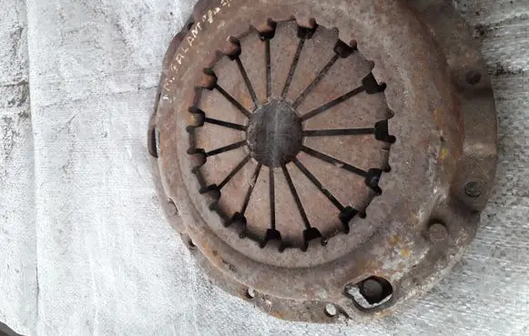 Mitsubishi Galant Pressure plate 