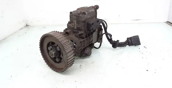 Audi A3 S3 8L Fuel injection high pressure pump 038130107D 0460404977