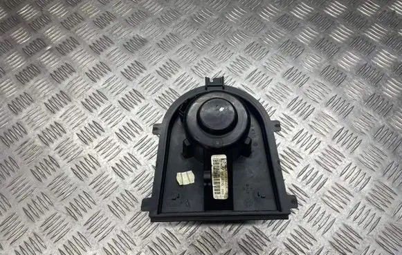 Volkswagen Golf IV Heater fan/blower 1J1819021A F657877G
