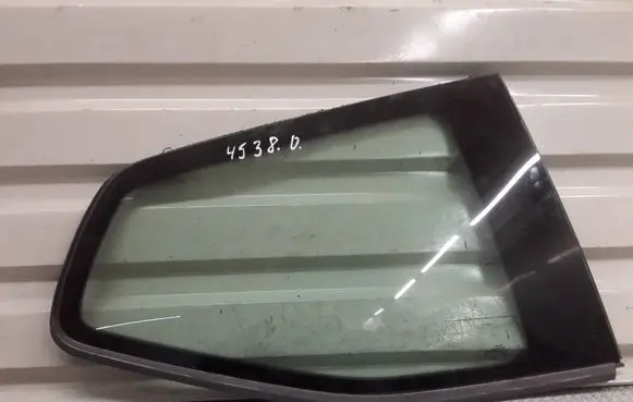 Volkswagen Up Rear side window 