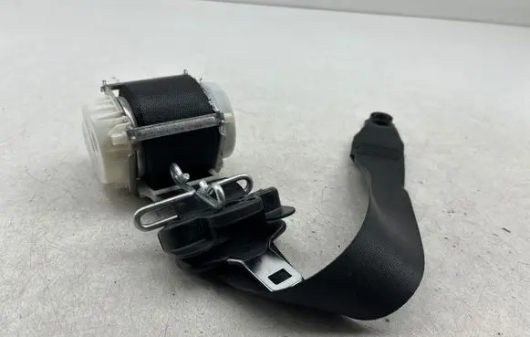 Jaguar XF X250 Front seatbelt 65695 34086312