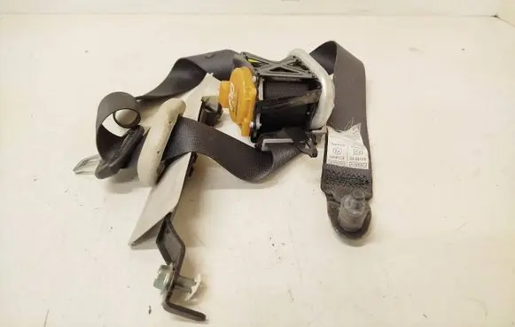Subaru Impreza III Front seatbelt 0436156