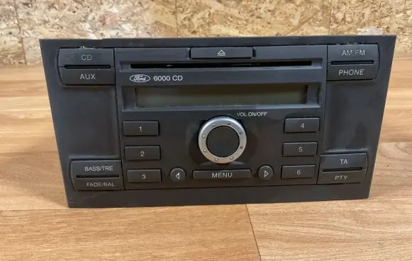Ford Mondeo Mk III Radio/CD/DVD/GPS head unit 3S7T18C815AC 021645 10R021645