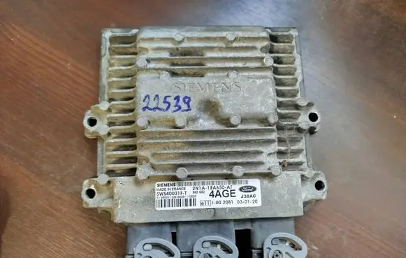 Ford Fiesta Engine control unit/module 2n1a12a650af 2n1a-12a650-af 5ws40031f-t
