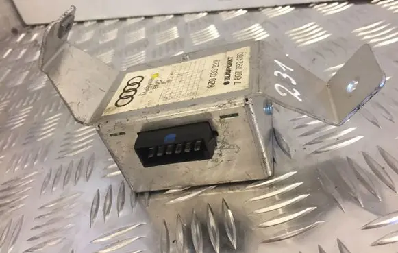 Audi A2 Sound amplifier 8Z0035223 231
