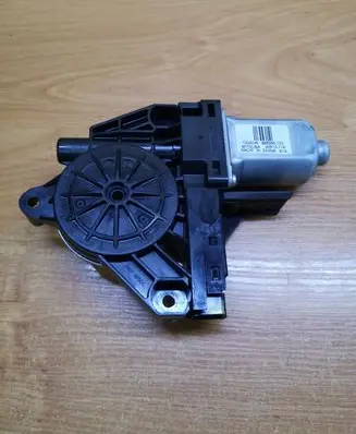 Volvo S60 Front door window regulator motor 966265102