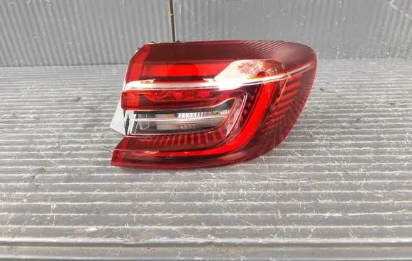 Renault Clio V Rear/tail lights 265504885R
