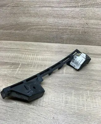 Audi A4 S4 B7 8E 8H Front bumper mounting bracket 1T0807890B