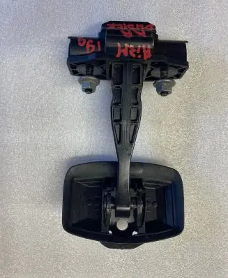 Dacia Duster II Rear door check strap stopper