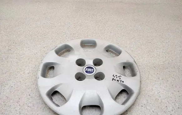 Fiat Punto (188) R14 wheel hub/cap/trim 46760306