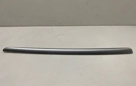 Mercedes-Benz ML W164 Front door trim bar A1647200522