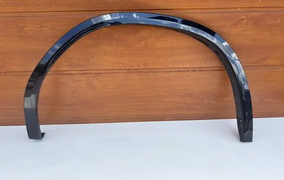 BMW iX3 G08 Front arch trim 18479712