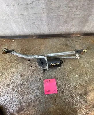 Fiat Punto (188) Front wiper linkage and motor 