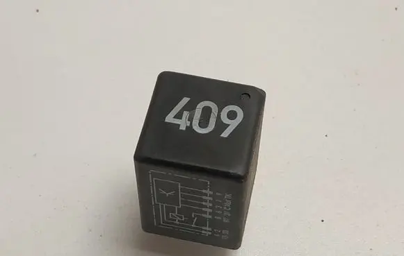 Seat Cordoba (6L) Other relay 1J0906383C