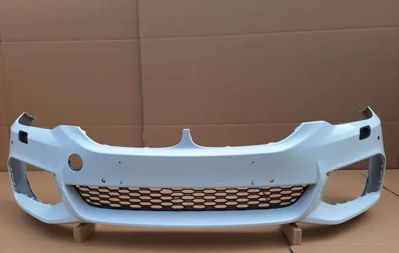 BMW 5 G30 G31 G38 Front bumper 8064928